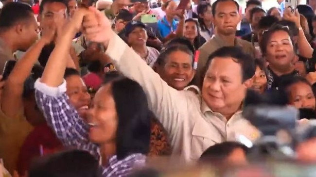 Prabowo Outraged by 24% Microcredit Interest Rates While Large Businesses Receive 9%
