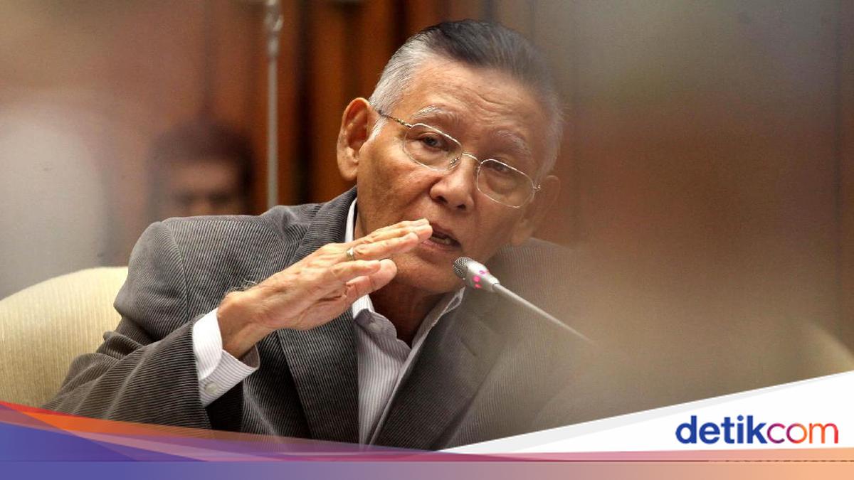 Professor Romli Proposes Revision of Anti-Corruption Law, Citing Nadiem and Tom Lembong Cases