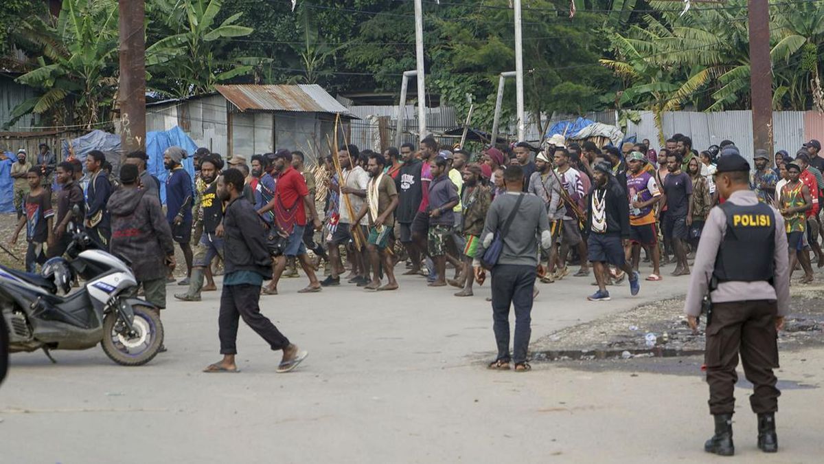 Police: Wamena Tribal War Triggered by 2024 Accident Involving DPRD Member