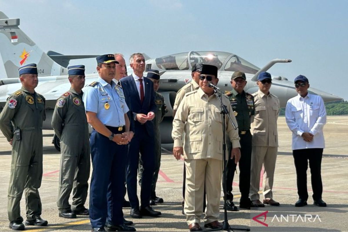 National defence strengthened by its equipment: President