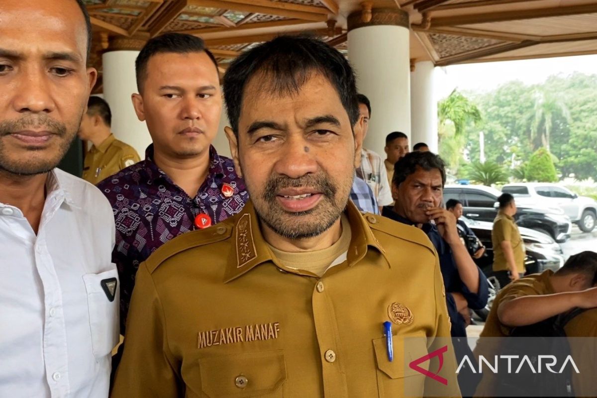 Aceh Governor Revokes Regulation Limiting Public Health Insurance