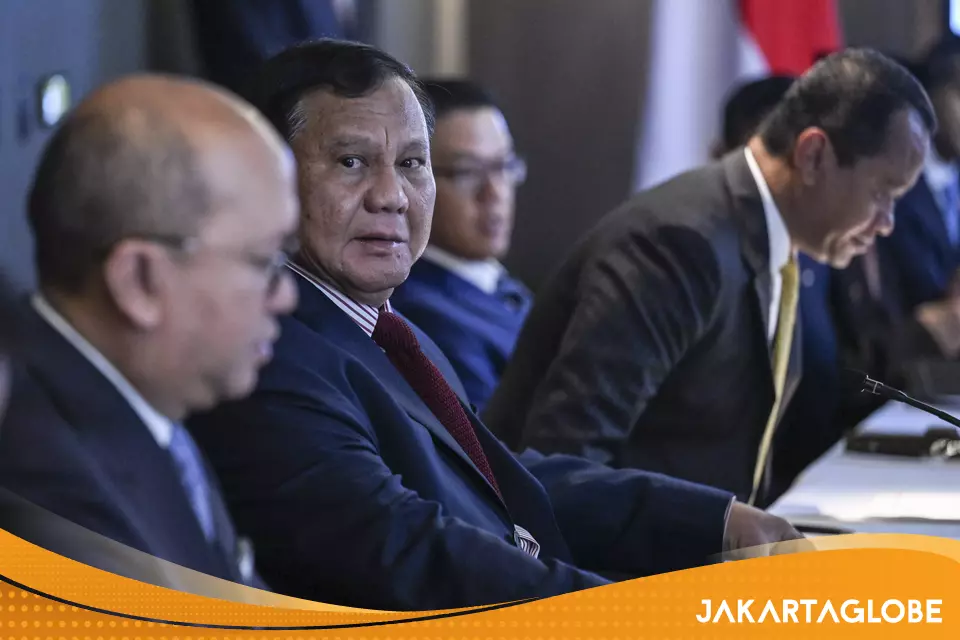 Prabowo Summons Economic Ministers, BI as Rupiah Hits Record Low