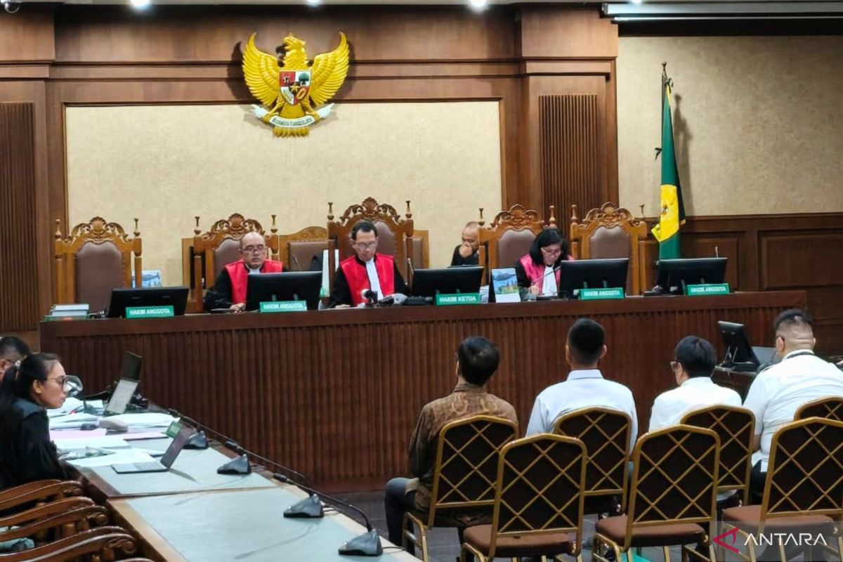 Eight Defendants in LPEI Corruption Case Allegedly Caused Rp992.82 Billion State Loss