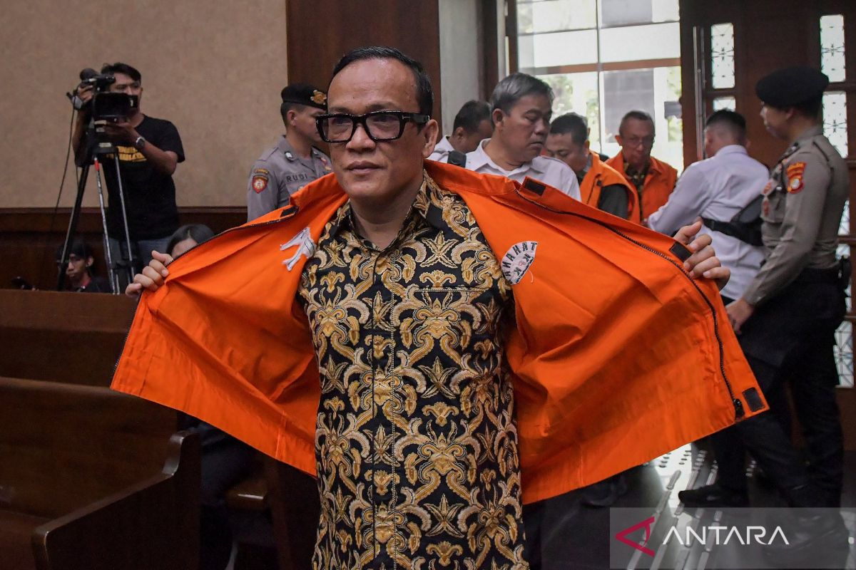 Former Deputy Minister of Manpower Noel Faces Five-Year Prison Sentence in OHS Licence Extortion Case