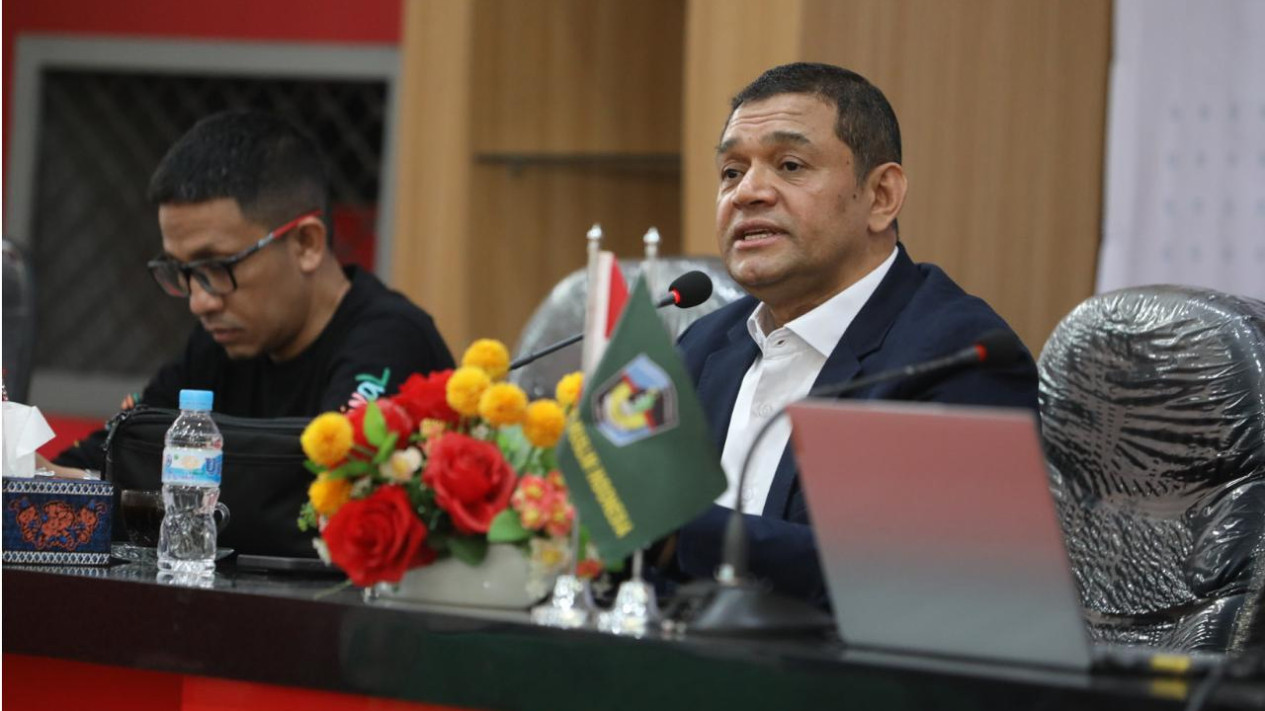 Expert Asserts Constitutional Court Rulings are Final and Binding: Absolute Reference for State Institutional Law