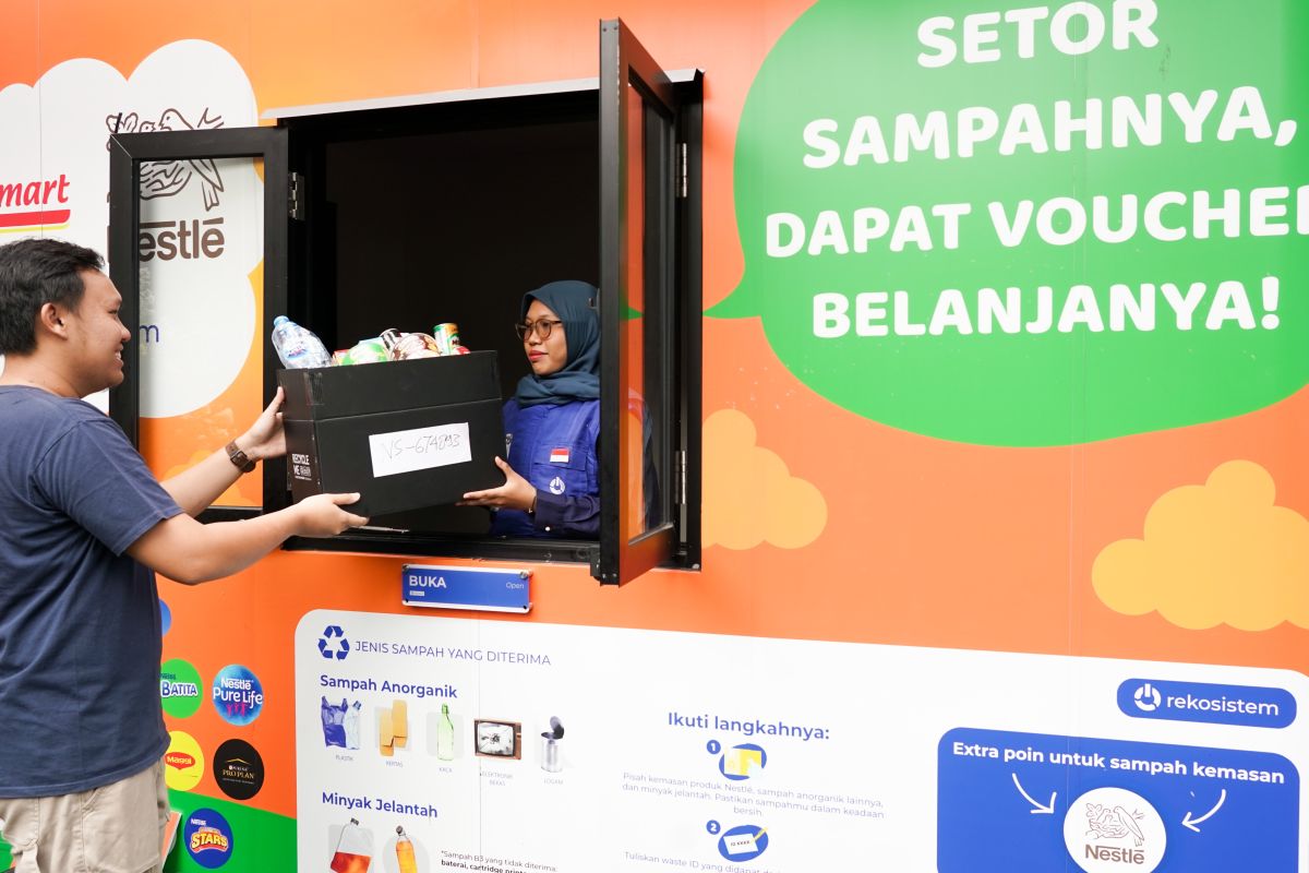 Nestlé promotes household waste management via minimarkets