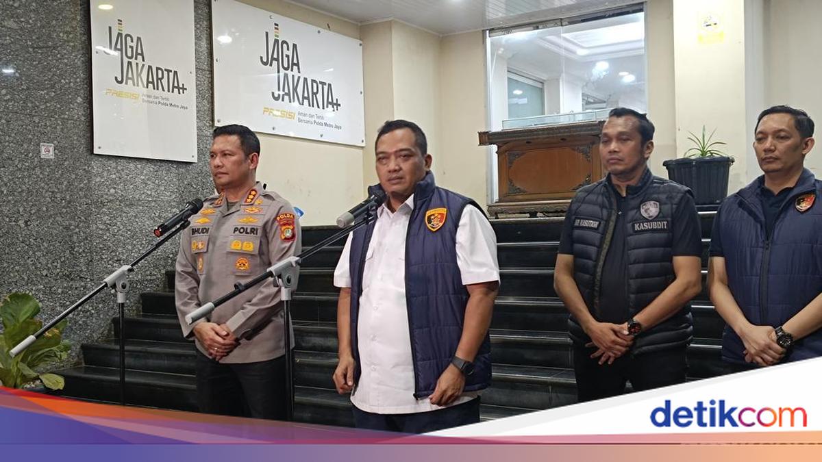 Three Suspects Arrested for Snatching Foreign National's Phone at Bundaran HI, Allegedly Involved in 120 Crimes