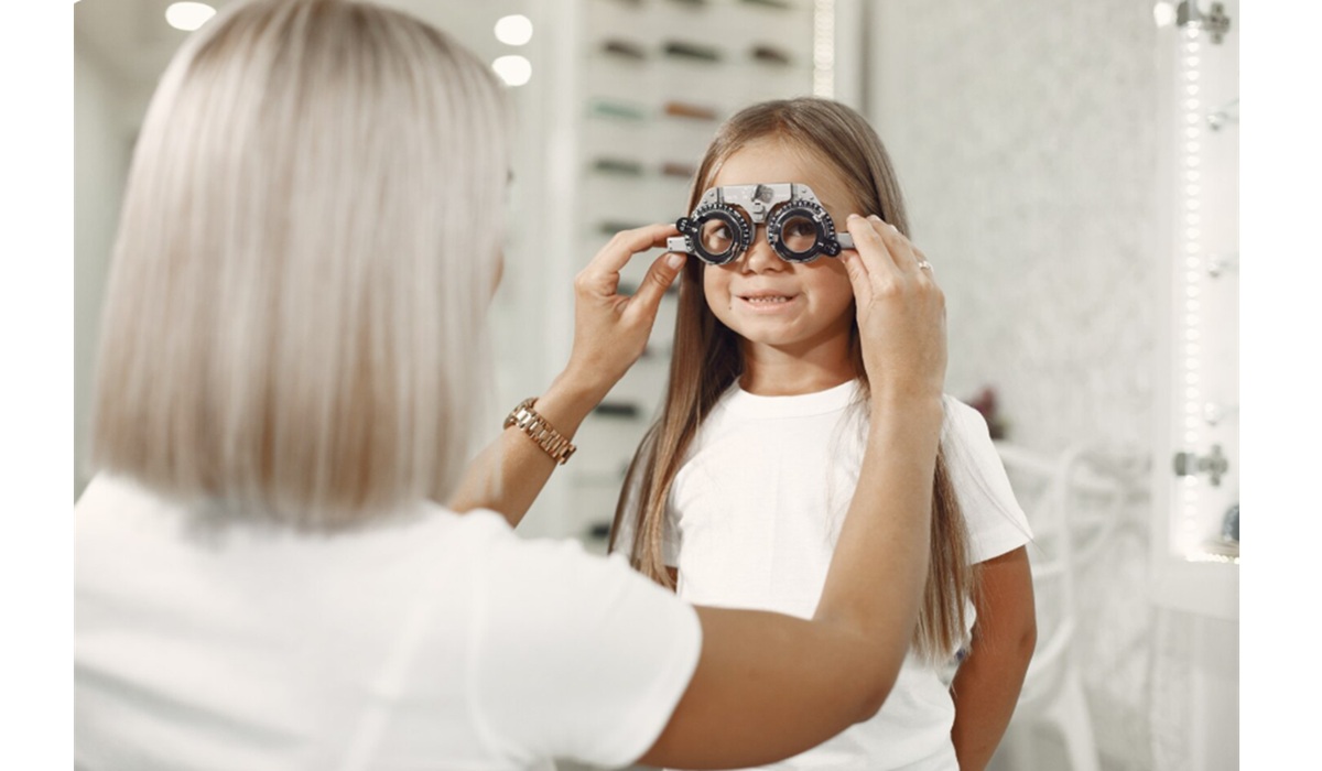 Rising Digital Activity Among Children: The Importance of Early Eye Examinations