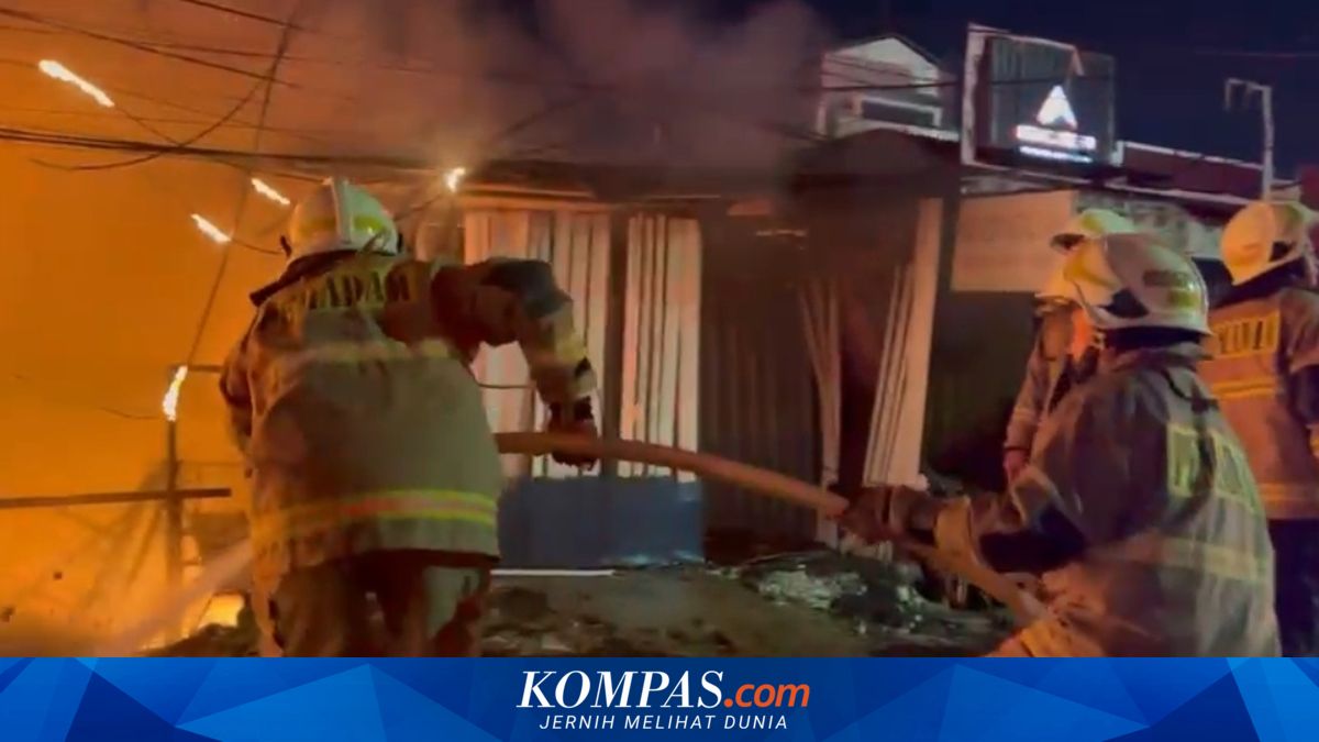Two Houses in Pondok Bambu, East Jakarta, Burned in Suspected Short Circuit