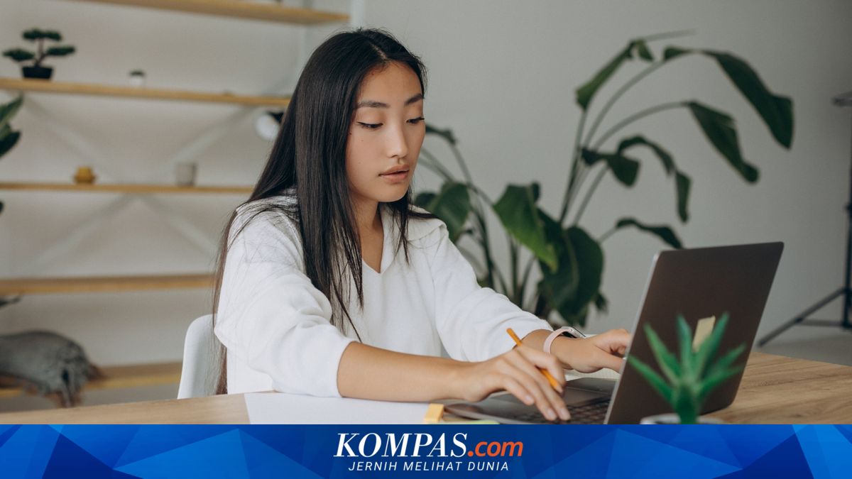 Is Working From Home Making You Mentally Exhausted? Do These Three Things to Prevent Burnout