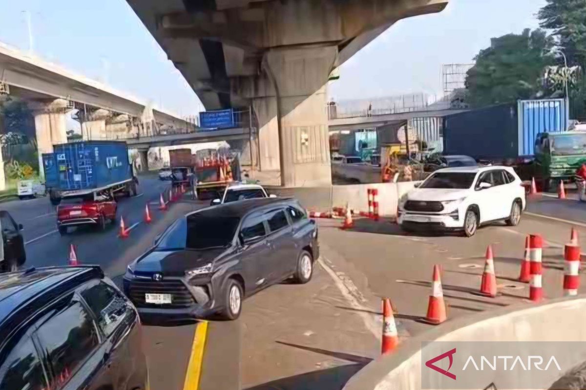 Maintenance works prompt Jasamarga to implement contraflow on Japek Toll Road between Km 23 and 28