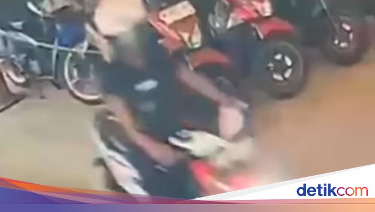 Motorcycle stolen from Pondok Cina Station after ignition key left; suspect arrested at SPPG
