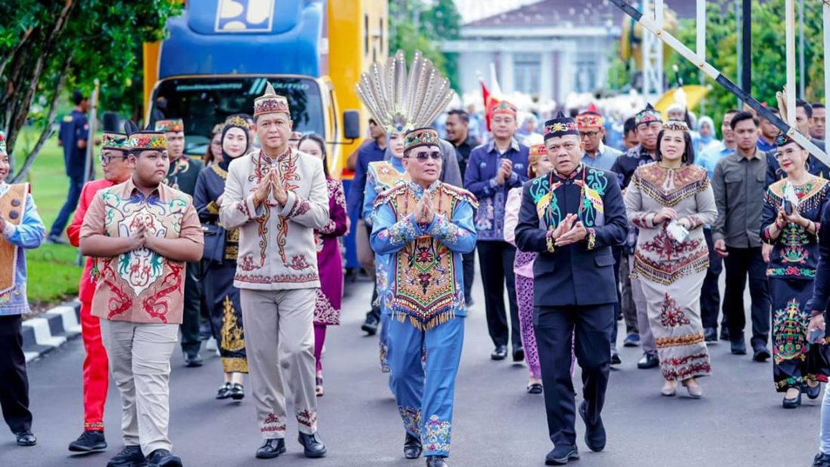 Central Kalimantan Governor Officially Opens the Isen Mulang Cultural Festival 2026