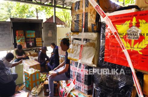 Bea Cukai Tegal Amankan 1,5 Juta Batang Rokok Ilegal di Gudang Ekspedisi