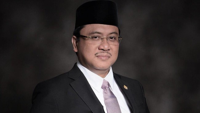Former BPK Chairman Proposes Two Options to DPR for Corruption Law Revision