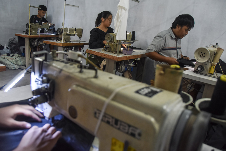 Batam Entrepreneurs Alarmed by Dollar Threatening to Hit Rp18,000