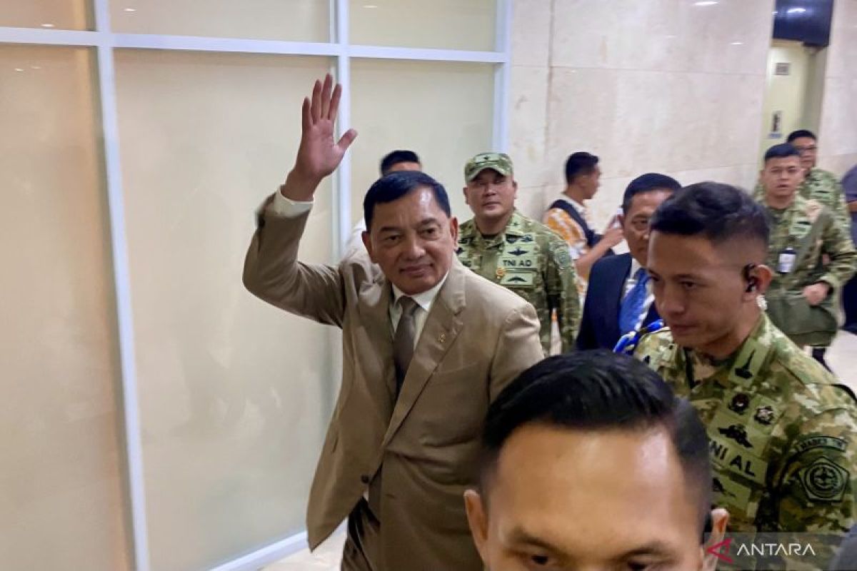 Defence Minister says Indonesia has not made any airspace overflight commitments with the United States