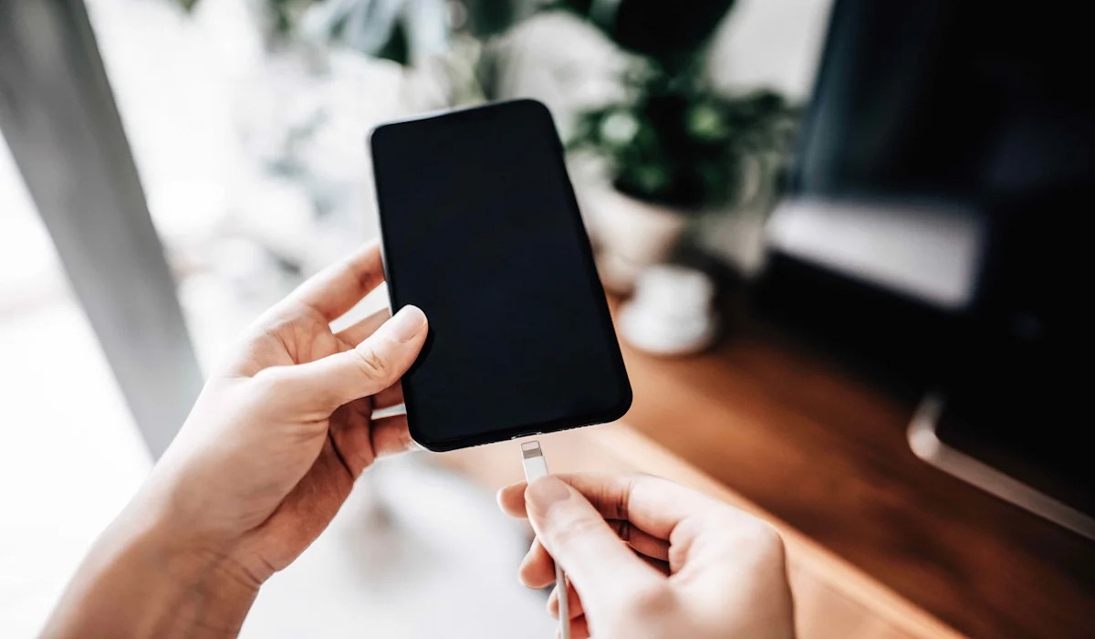 10 Fatal Mistakes to Avoid When Charging Your Devices