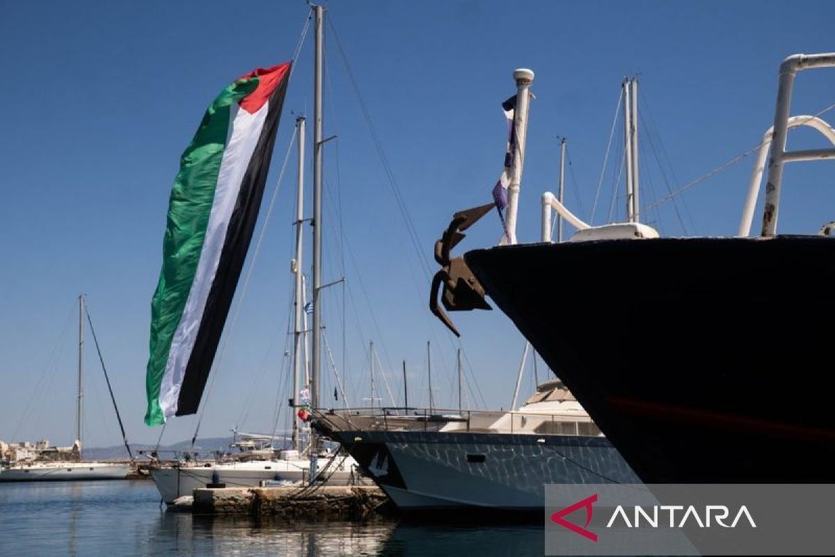 Israel intercepts at least 40 ships of the Gaza humanitarian flotilla