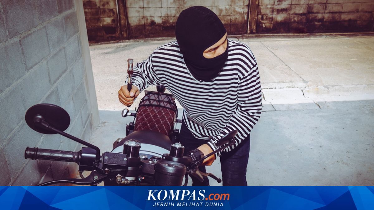 Two Suspects in ‘Police Raid’ Motorcycle-Theft Case Arrested in North Jakarta; Four Still At Large