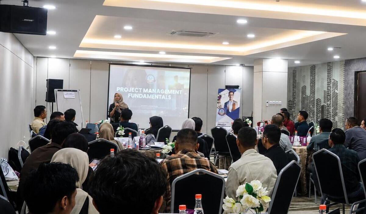 A New Era in Indonesian Project Management: Focusing on Strategic Execution and Adaptive Human Resources