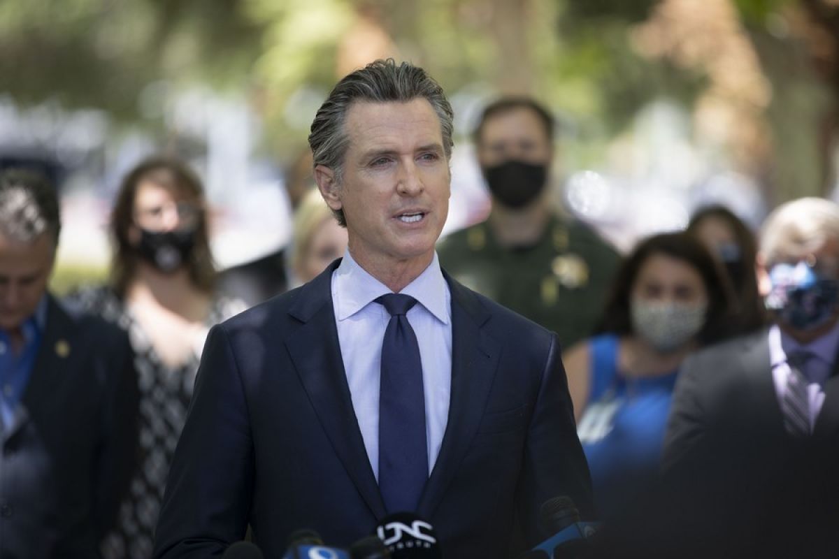 California reiterates zero tolerance for terror acts following mosque shooting at San Diego's Islamic Center
