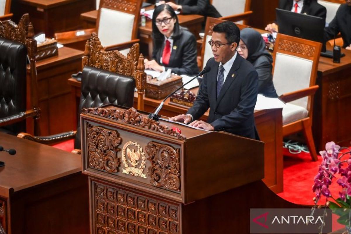 Chairman of DPR Commission XI Optimistic that Rupiah Stability Will Improve Soon