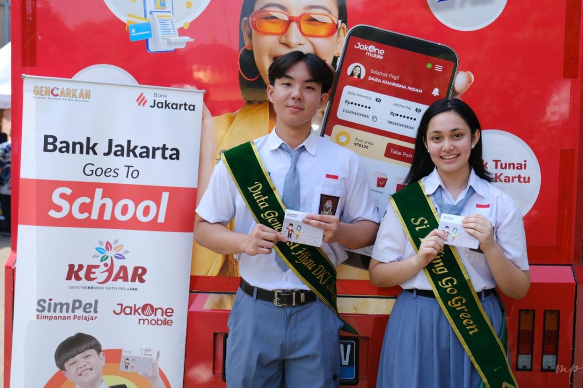SMAN 28 Jakarta Students Enthusiastic About KEJAR DKI Jakarta Program with Bank Jakarta