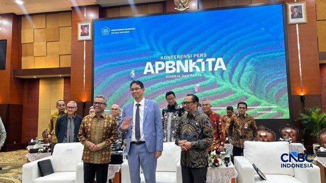Purbaya Dismisses Analysts' Budget Deficit Projections, Predicting 1.8% for 2026