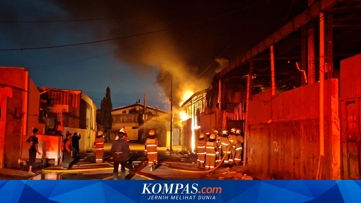 Three Warehouse Fires Occur in Jakarta Within Last Two Weeks
