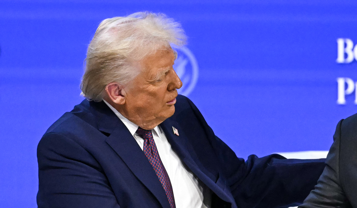 Trump Pursues Veto Rights Over Russian and Chinese Investments in Greenland