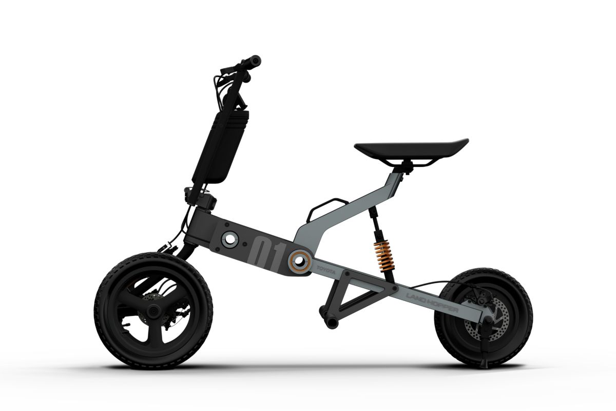 Toyota unveils concept vehicle in the three-wheeled segment