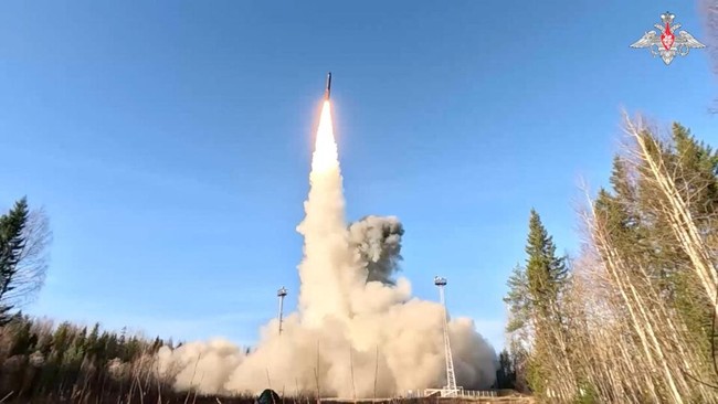 Trump Steps Aside! Putin Announces a 3-Day Nuclear Live-Fire Drill