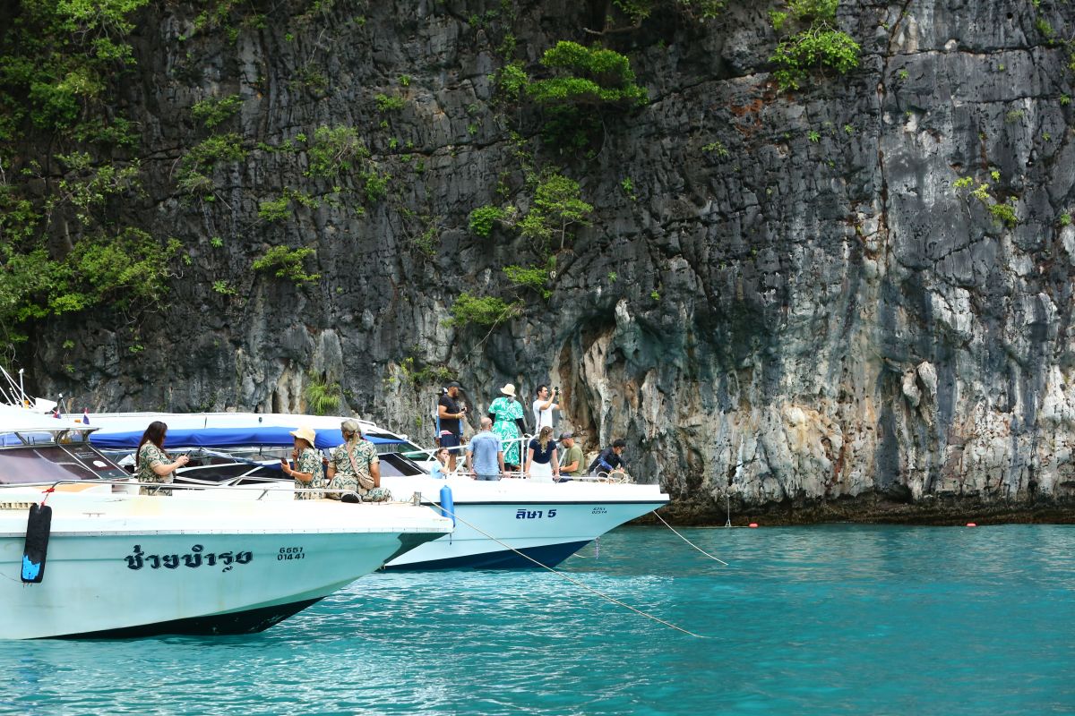 Thailand scraps 60-day visa-free policy for tourists