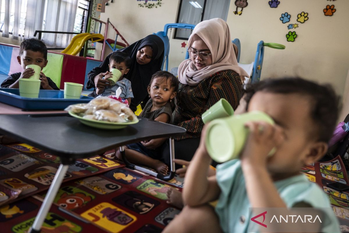 Warm communication is important for creating a safe home for children