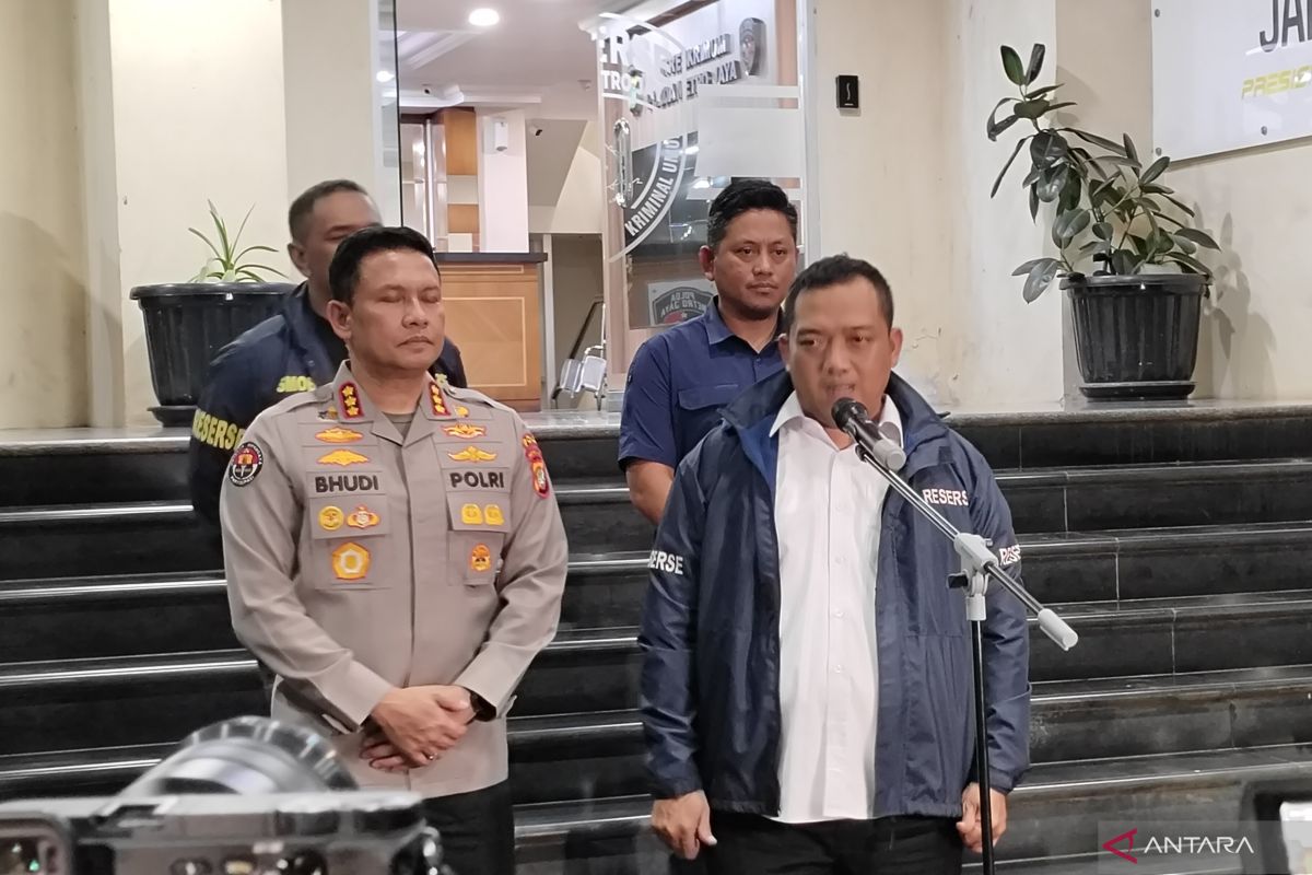 Two armed robbers arrested by Metro Jaya Police in Cikarang