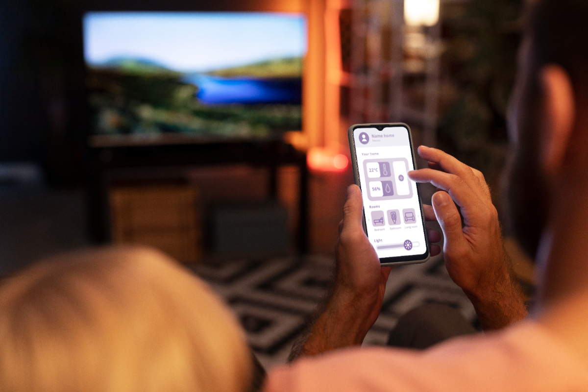 7 Best TV Remote Apps on Android Phones