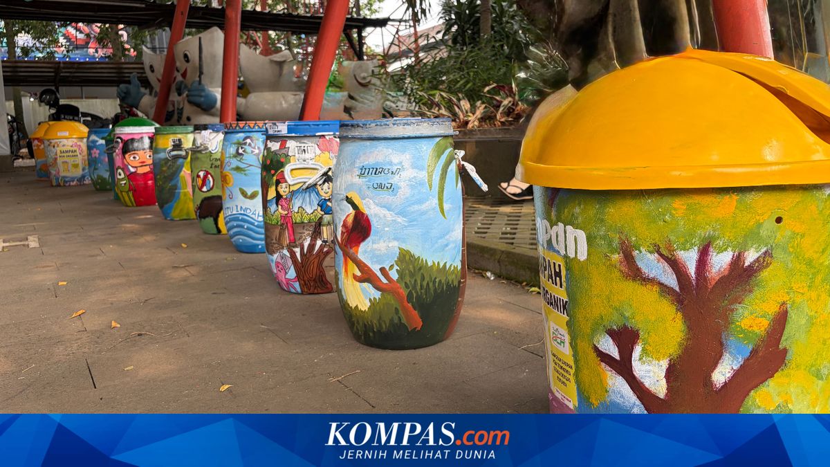 Water-Based Paint Brings Artful Trash Cans to Cimahi