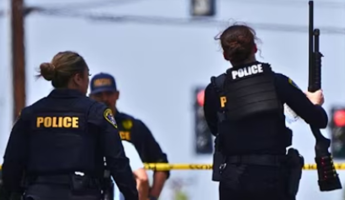 Shooting at the Islamic Centre of San Diego: Security Officer Dies a Hero