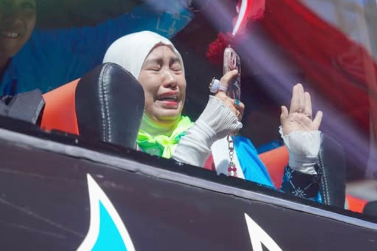 The final group of Karawang's prospective Hajj pilgrims has departed