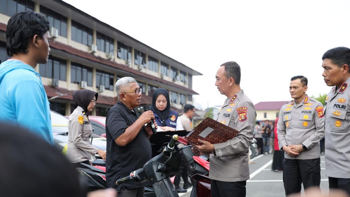 South Sumatra Police Chief Leads Disposal of 200 Kilograms of Cannabis: Drugs Are Destroying the Nation