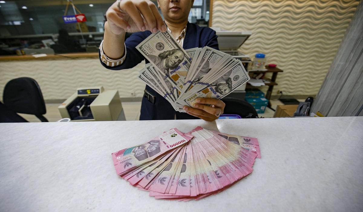 Rupiah Today, 20 May 2026: Breaks Through Rp17,743 per US Dollar