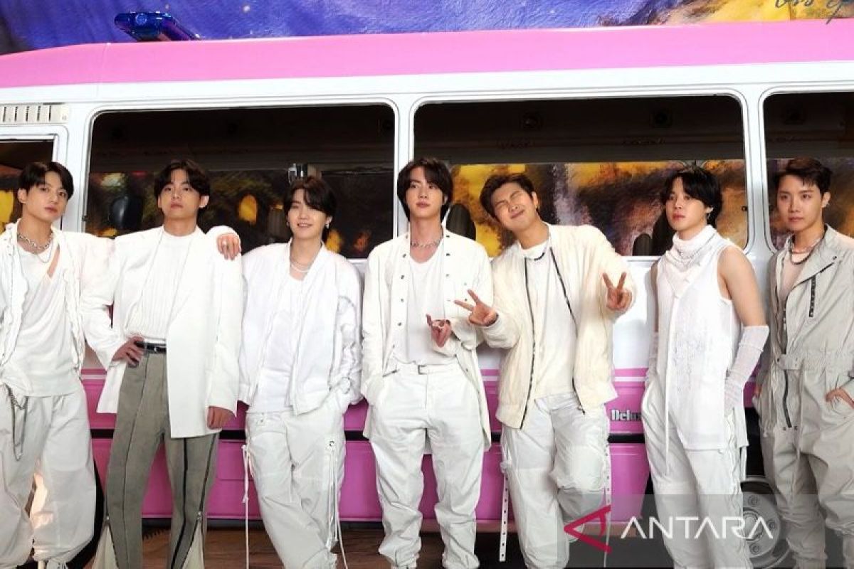 BigHit says BTS plans city-scale project with Busan to celebrate debut anniversary