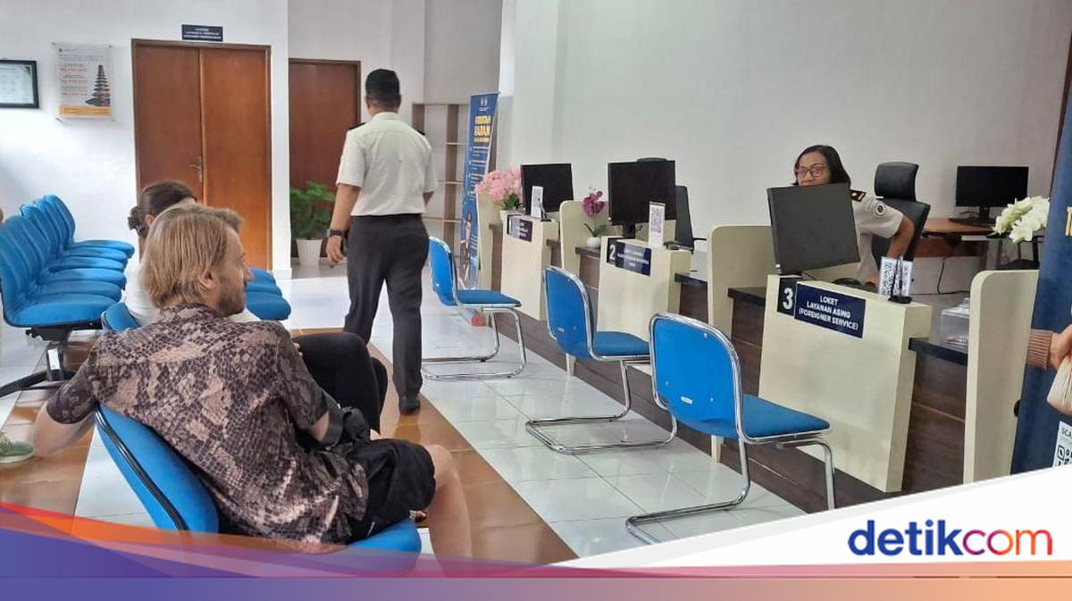 Tabanan Immigration Office Overwhelmed by Applicants Less Than Two Months After Opening