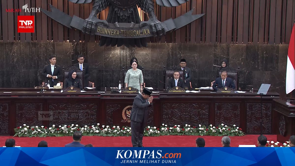 Moment Prabowo Salutes the DPR Before and After Plenary Address