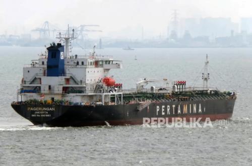 Pertamina Patra Niaga Ensures Environmentally Friendly Energy Distribution via MT Pagerungan
