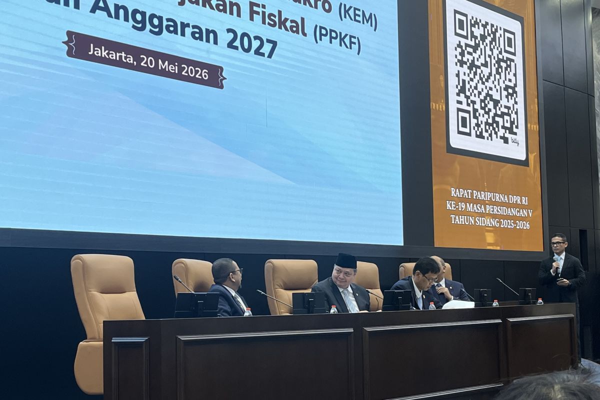Coordinating Minister Airlangga explains the technical rules for foreign exchange earnings from natural resource exports