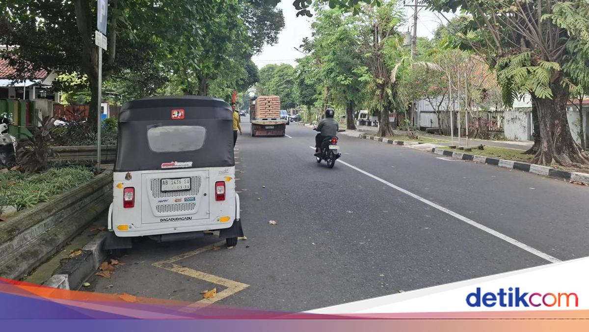 Viral Student Brawl Near Mandala Krida Stadium, Jogja