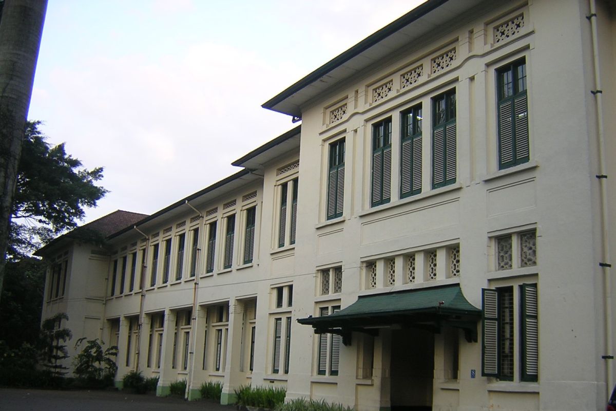 West Java DPRD warns of potential disparities in Sekolah Maung