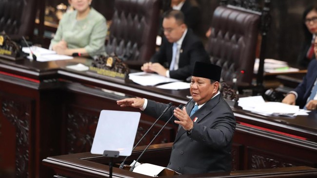 Prabowo Pained by IMF Data, Indonesia Lags Mexico and India
